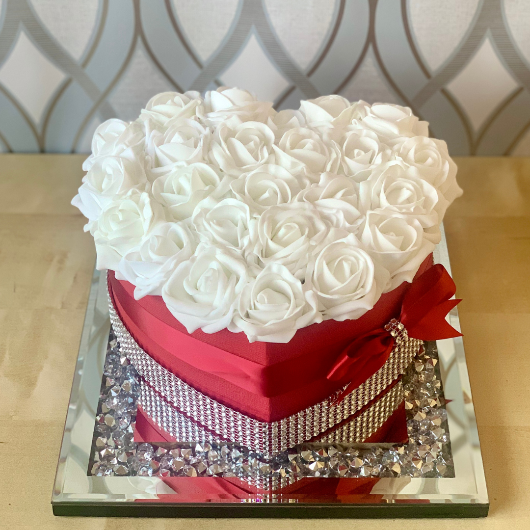 White/Red Valentina Heart Rose Box