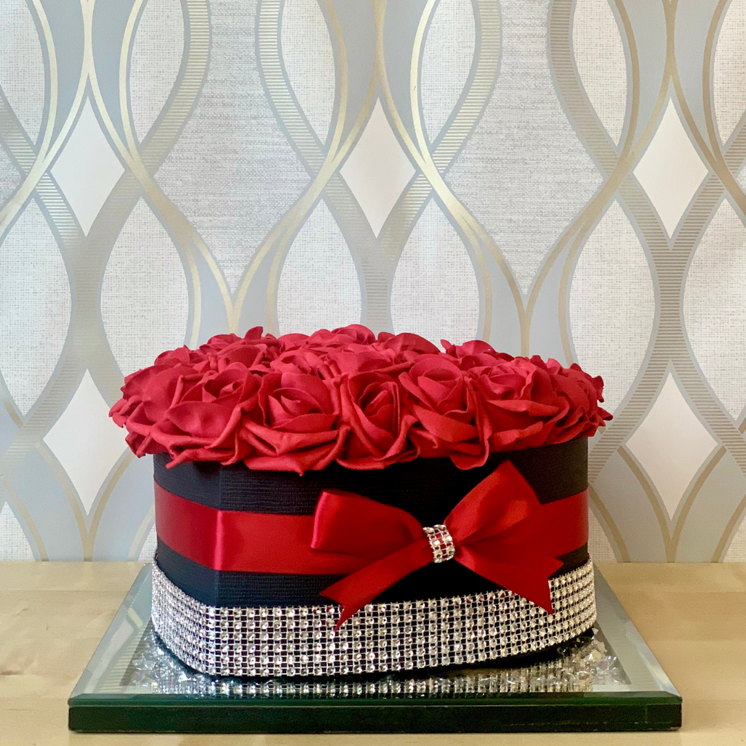 Red/Black Valentina Heart Rose Box