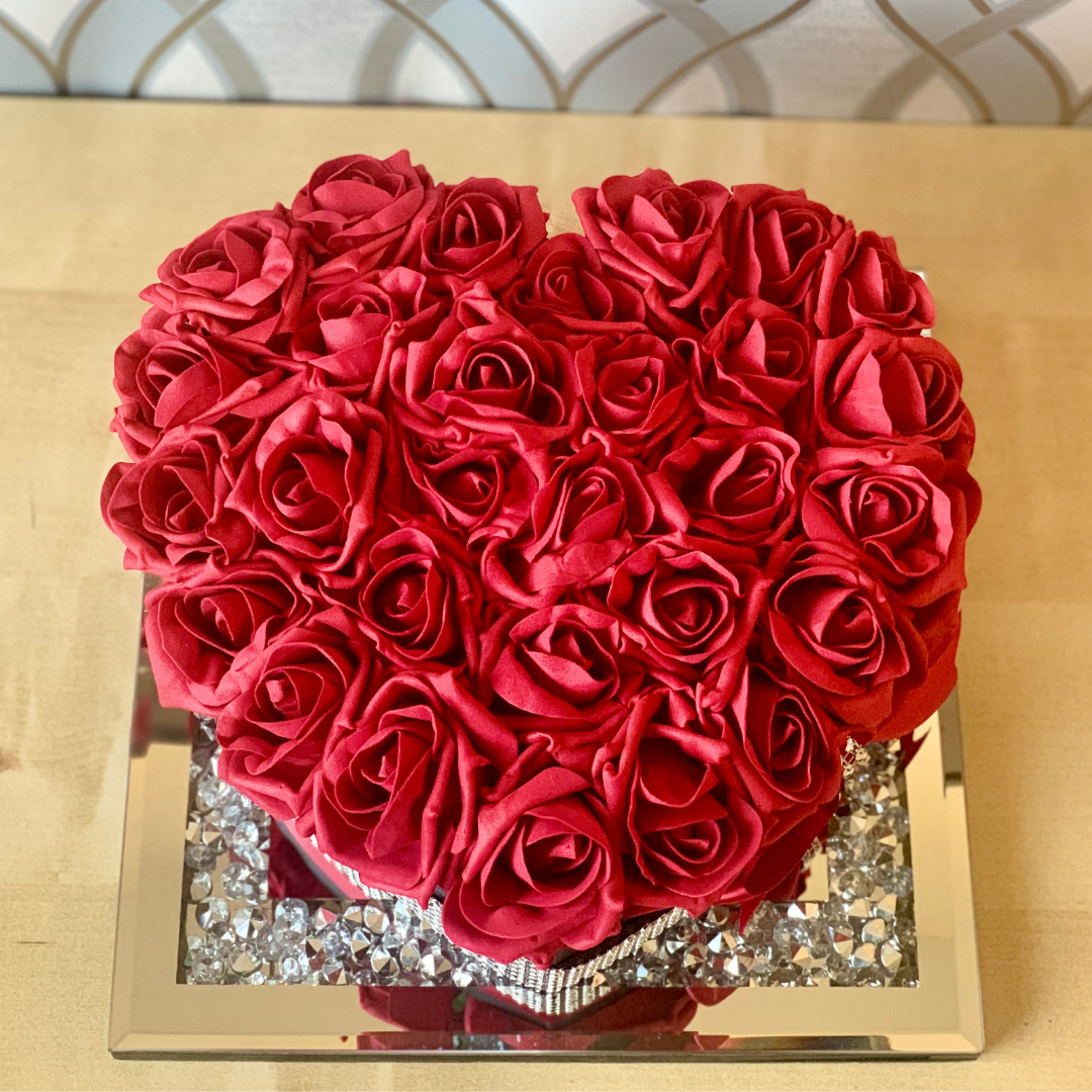 Red/Black Valentina Heart Rose Box